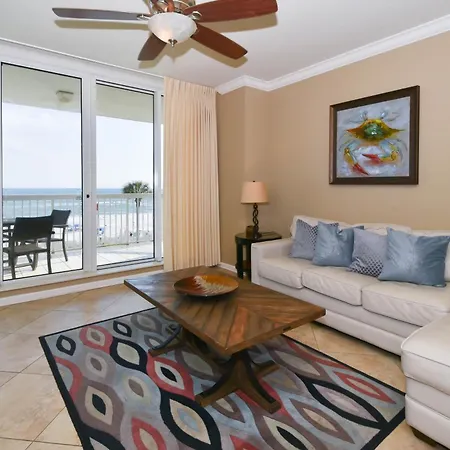 Silver Beach Towers E305